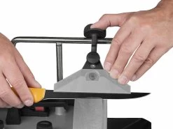 Tormek KJ-140 Brede Centrerende Slijpmal Voor Messen 7 Tormek KJ-140 Brede Centrerende Slijpmal Voor Messen -Gereedschap Voor Buiten tormek kj 140 3