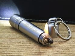 True Utility Firelite Zaklamp & Aansteker -Gereedschap Voor Buiten tu 265k aansteker twee